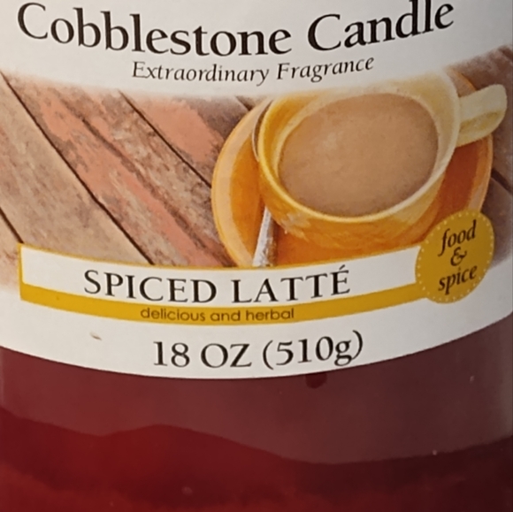 NEW! Cobblestone Candle Spiced Latte 18oz - Picture 4 of 5